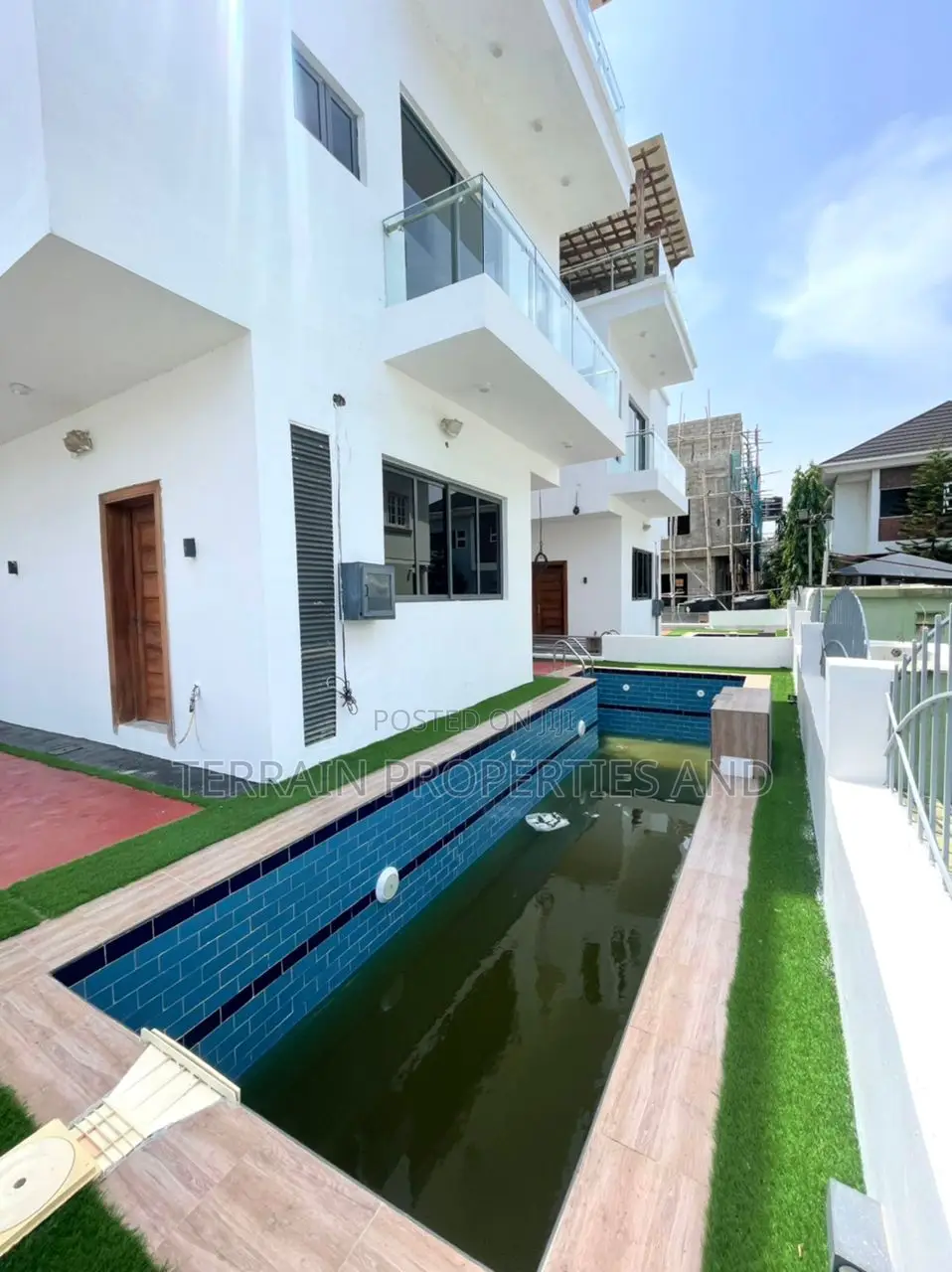 Furnished 5bdrm Duplex in Osapa london for sale