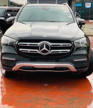 Photo - Mercedes-Benz GLE-Class GLE 350 4MATIC 2020 Black