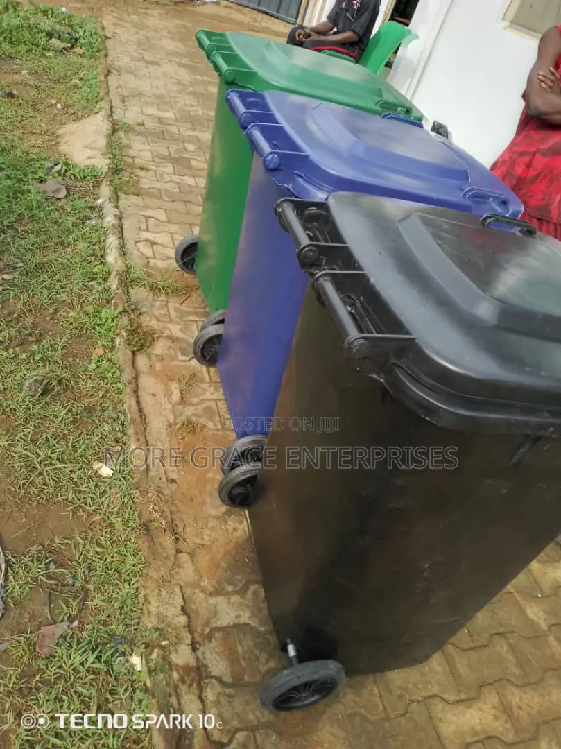 240 Litres Waste Bin Wheeler.