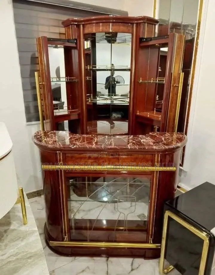 Italian Unique Adjustable Wine Bar With Counter