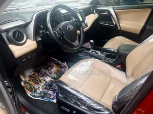 Toyota RAV4 2018 Red