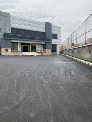 Hotel at Thinkers Corner