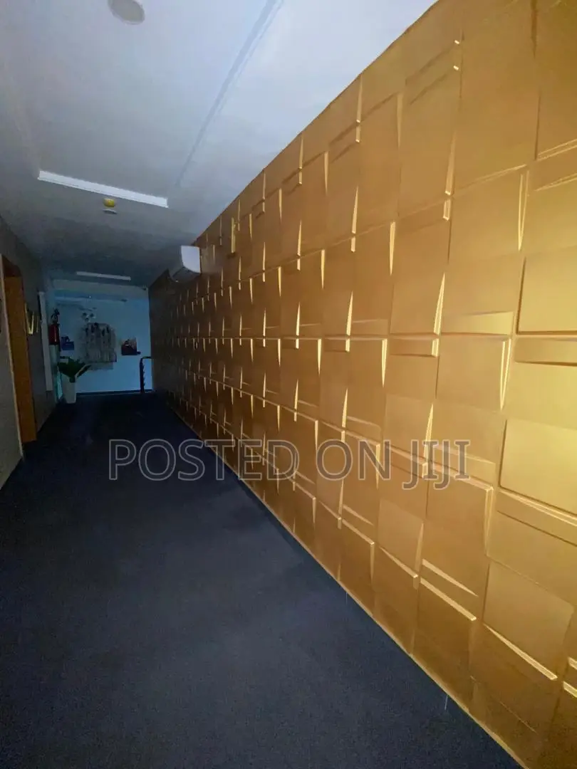Hotel at Thinkers Corner