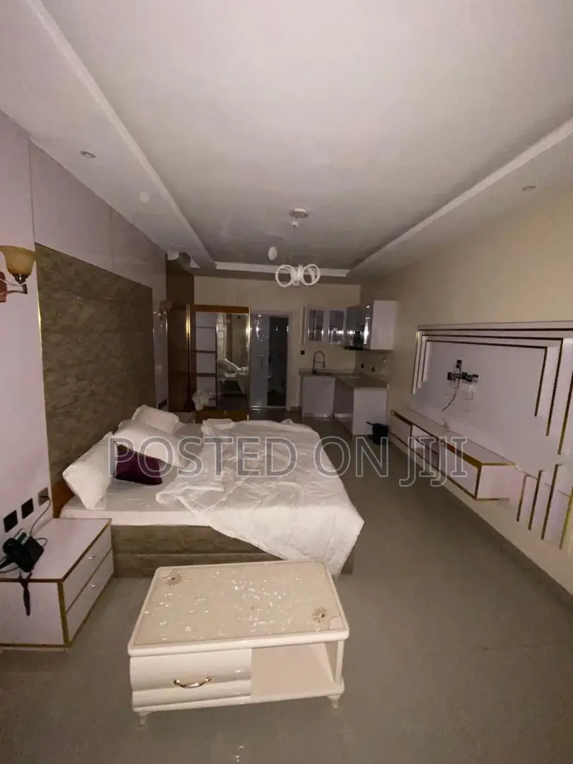 Hotel at Thinkers Corner