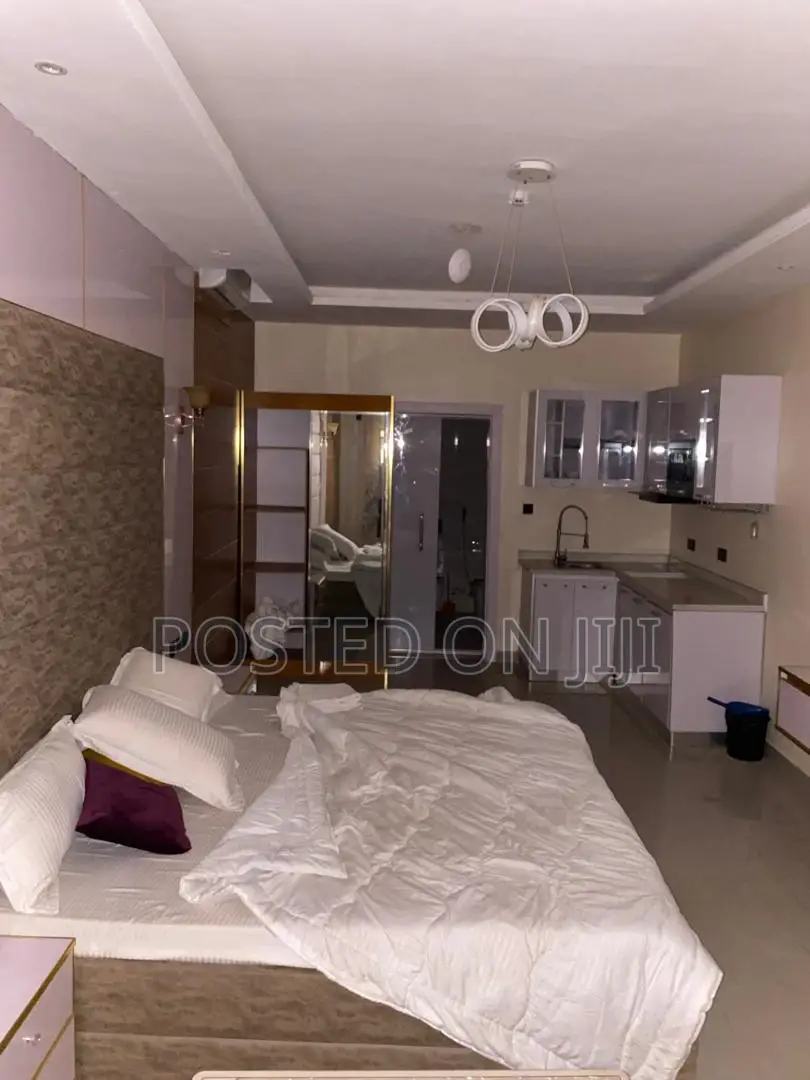 Hotel at Thinkers Corner