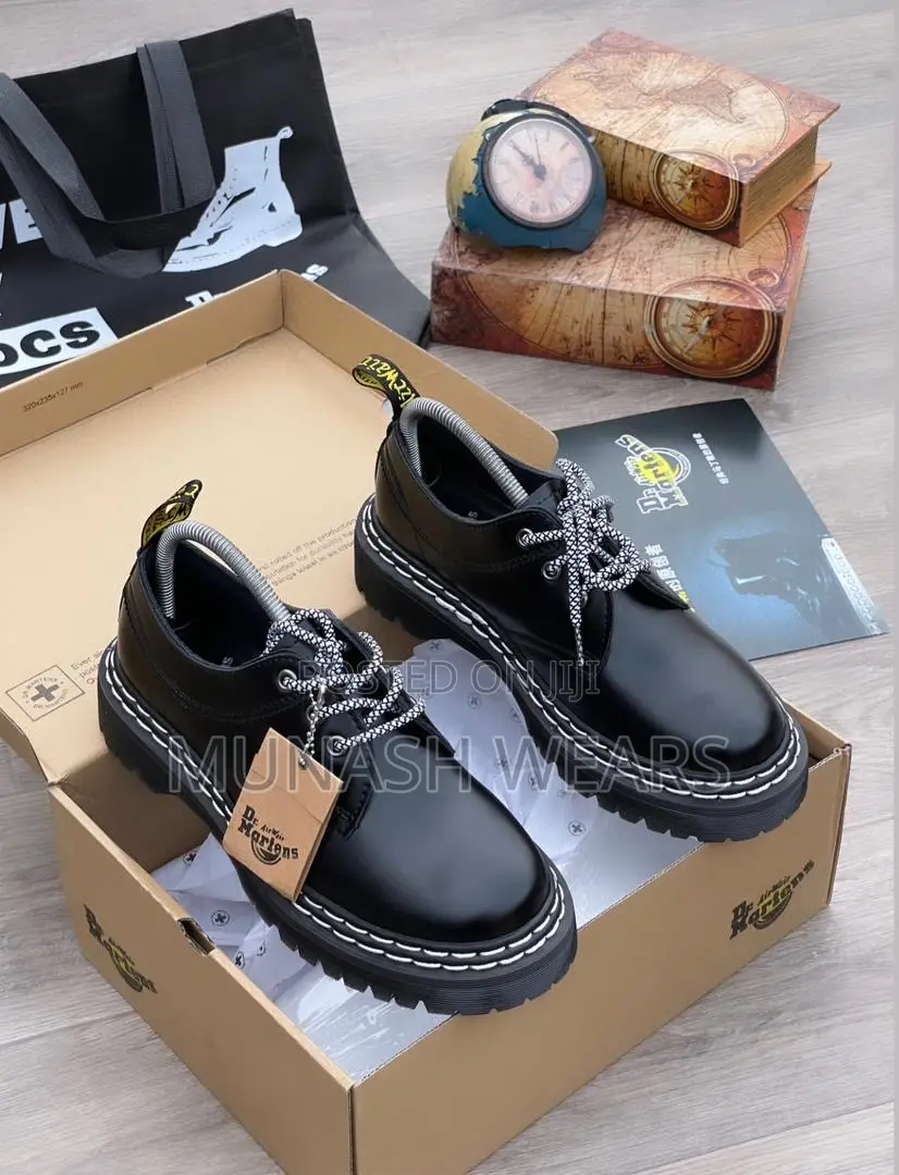 Dr Marten Shoe