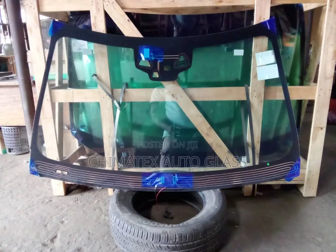 ML 350 2014 Back Glass Available for Delivery