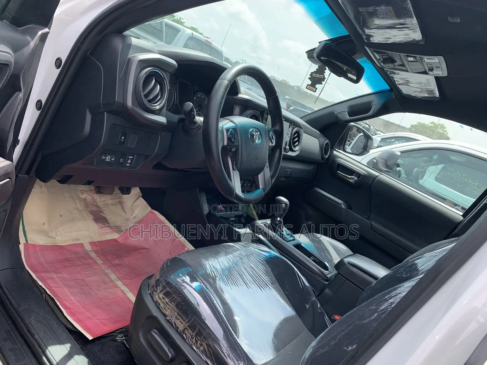 Toyota Tacoma 2020 White