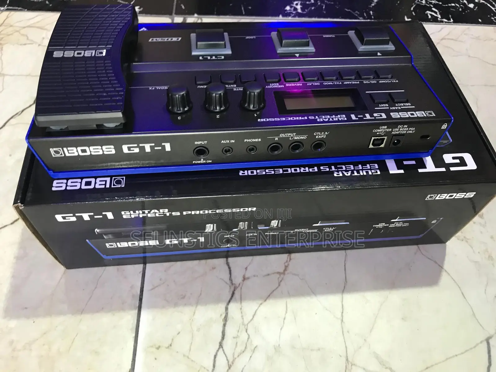 Boss GT- 1 Guitar Effects Processor (Pedal)