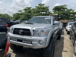 Toyota Tacoma Double Cab V6 Automatic 2011 Silver