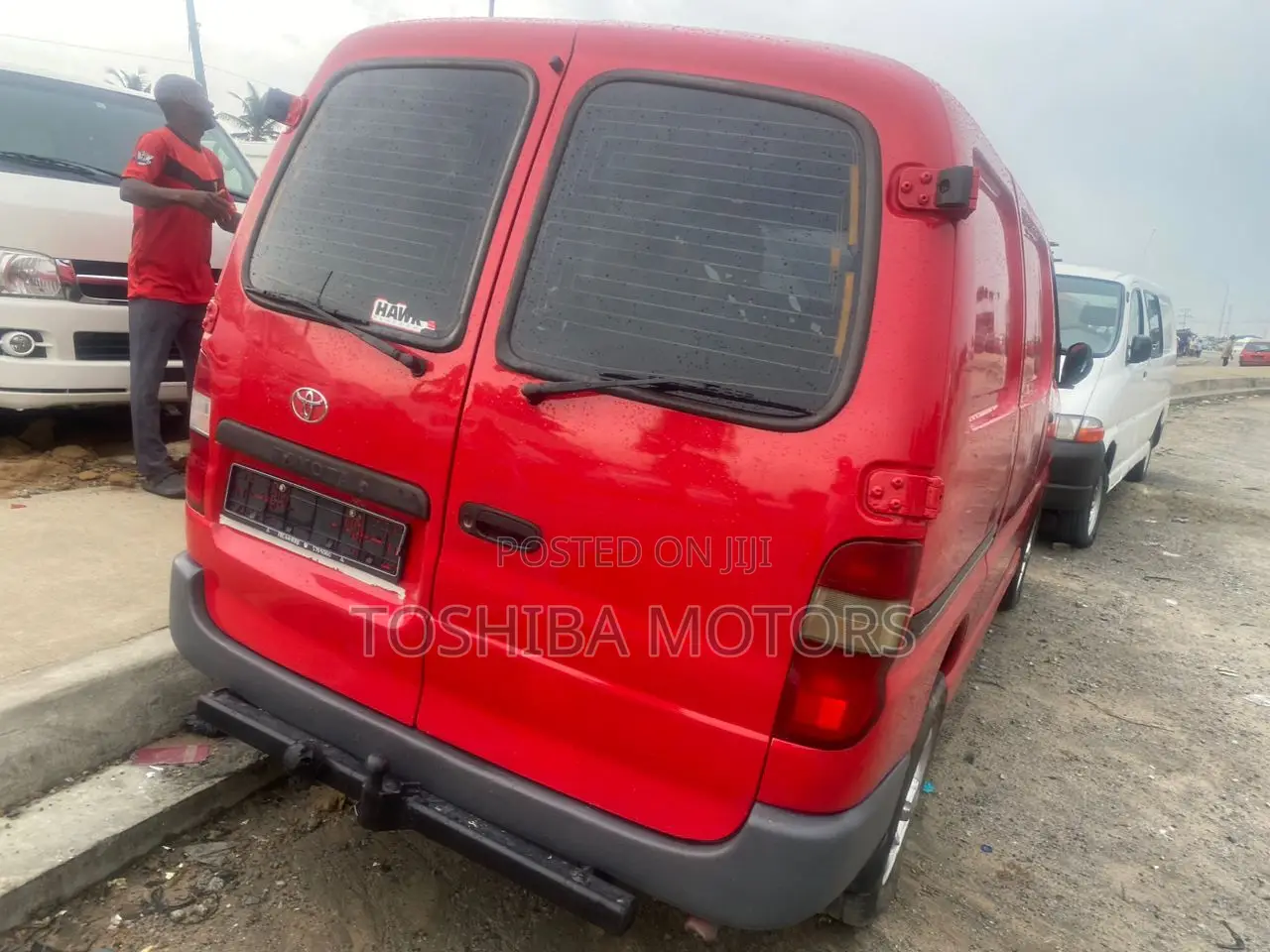 Toyota HiAce 2004 Red