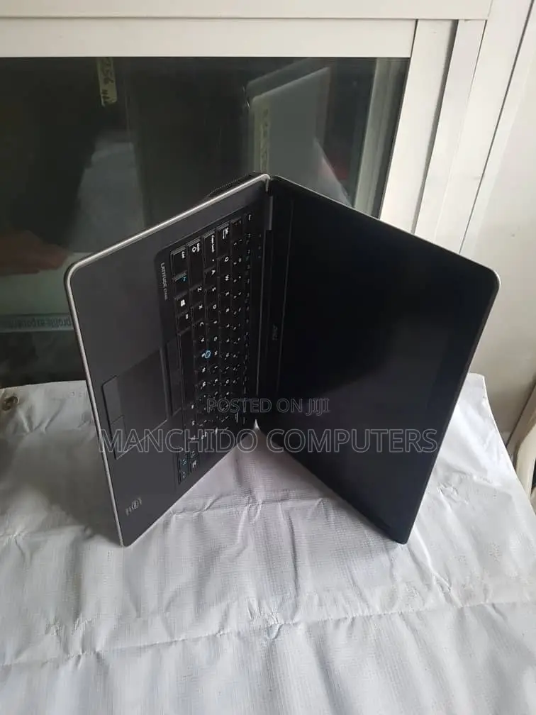 Laptop Dell Latitude 7440 8GB Intel Core I5 SSD 256GB