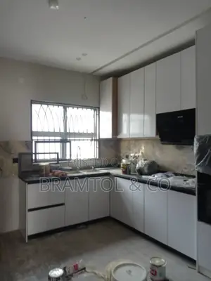 4bdrm Townhouse / Terrace in Guzape District for rent