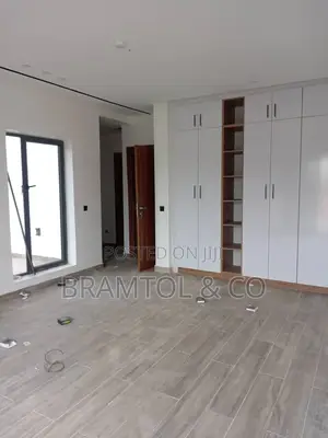 4bdrm Townhouse / Terrace in Guzape District for rent