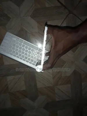 Apple Wireless Keyboard
