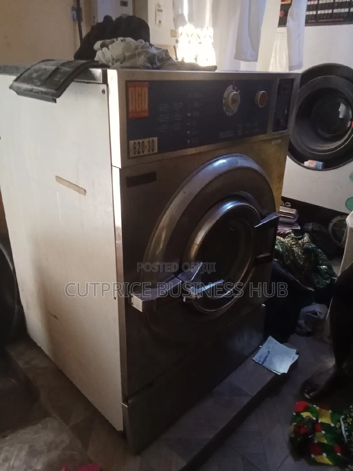 Professional Laundry Drycleaning Service