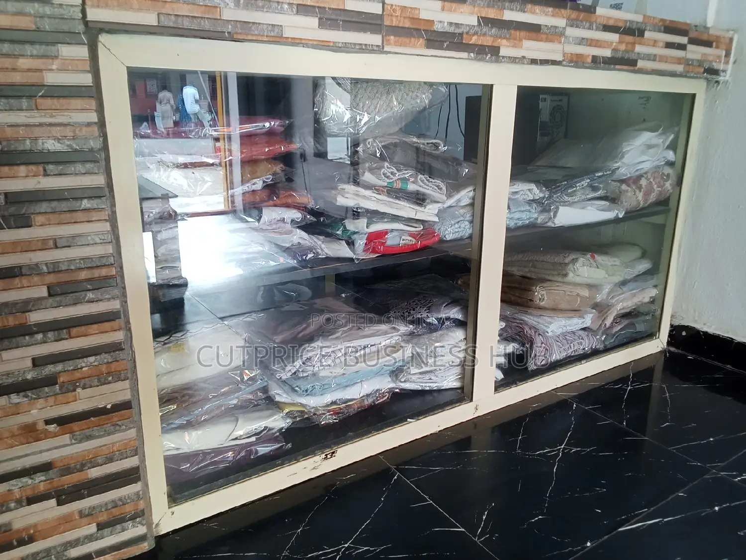 Professional Laundry Drycleaning Service