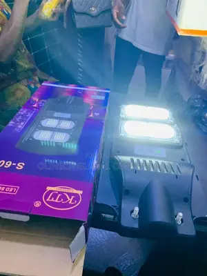 2 Eyes KTJ Solar Street Light
