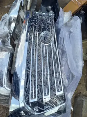 Front Grill Toyota Tundra 2022 Available Dm