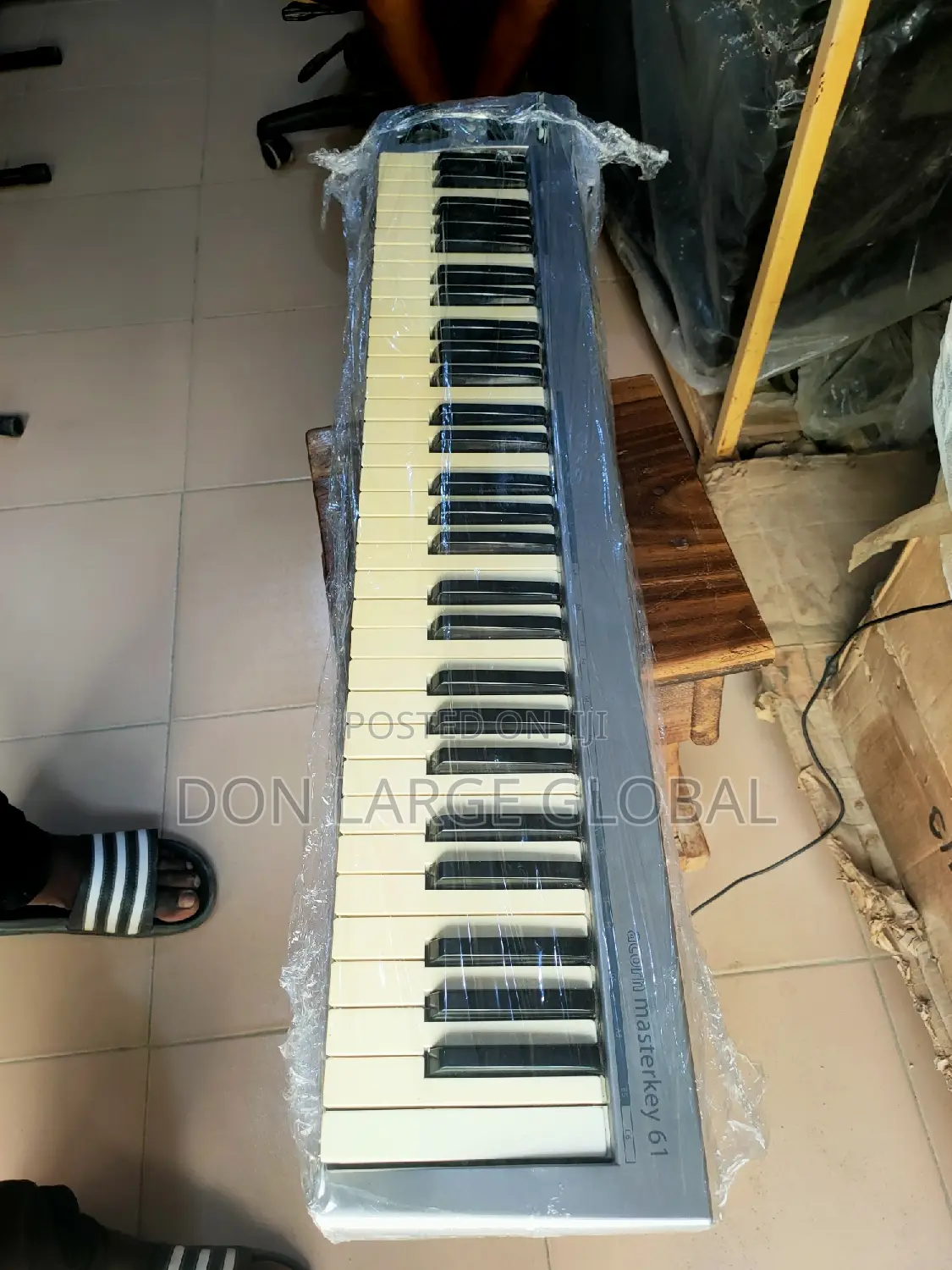 Acron Masterkey 61 Midi Controller