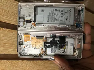 Samsung Galaxy Fold 4 Screen
