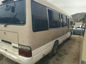 Toyota Coaster 2006 Gold