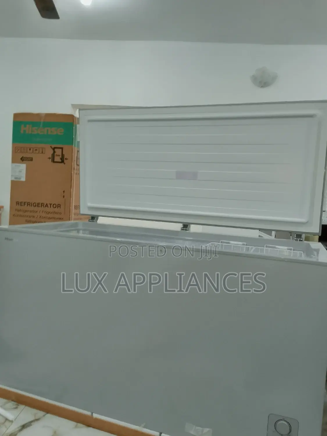 The Hisense Side by Side Refrigerato