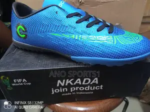 CR7 Training Boots (Sizes: 40-40)