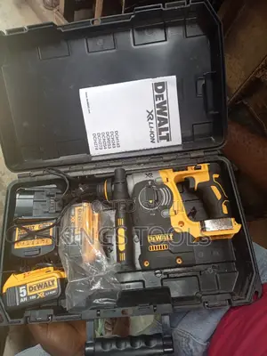 Dewalt Corldless Hammer Machine