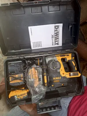 Dewalt Corldless Hammer Machine