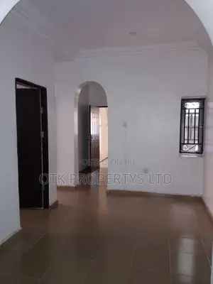 3bdrm Block of Flats in Gwarinpa 4Th Avenue for rent
