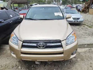 Toyota RAV4 3.5 Limited 2010 Gold