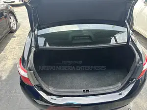 Toyota Corolla LE 4dr Sedan (1.8L 4cyl CVT) 2015 Black