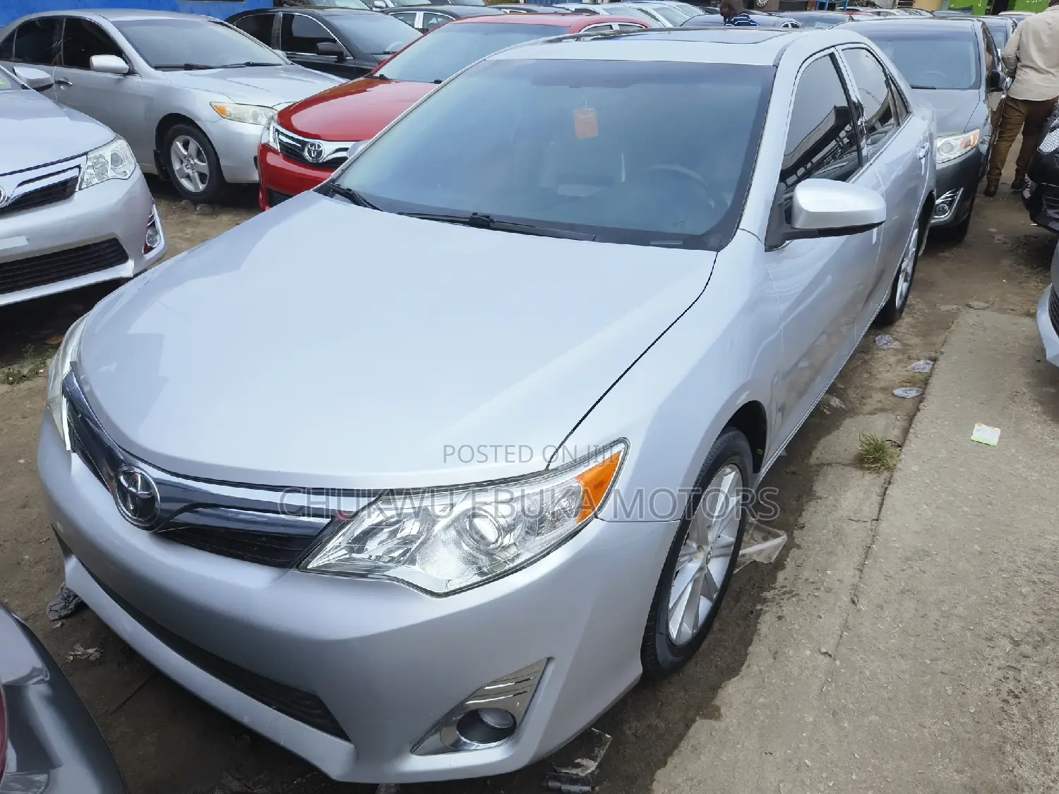 Toyota Camry 2012 Silver