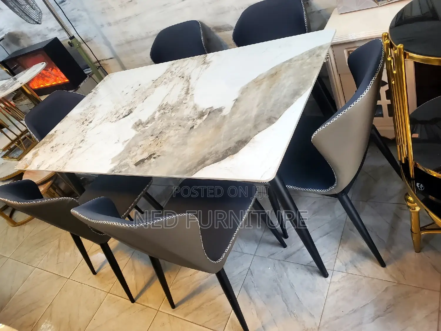Quality Dining Table by 6