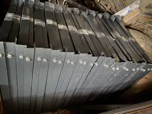 Original Strong 4 Battery Racks