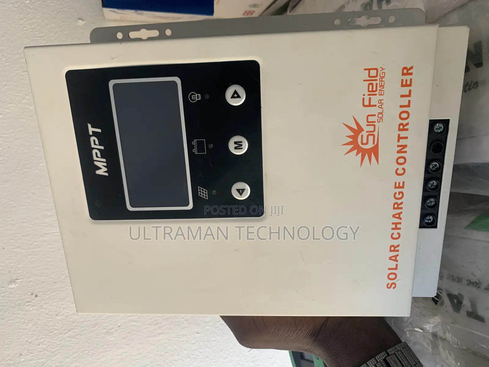 60ahs Sunfield MPPT Charge Controller