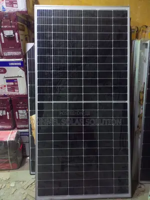 550watt 144cell Jinko Solar Panel