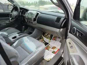 Toyota Tacoma Double Cab V6 Automatic 2010 Silver