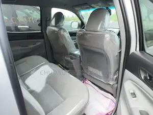 Toyota Tacoma Double Cab V6 Automatic 2010 Silver