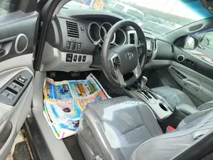 Toyota Tacoma 2015 Gray