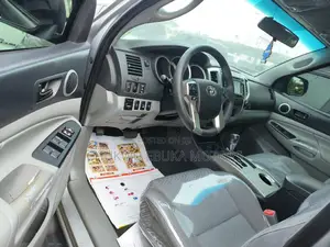 Toyota Tacoma 2015 Silver