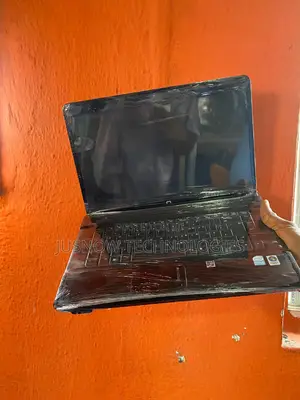 Photo - Laptop HP Compaq 610 4GB Intel Core 2 Duo HDD 320GB