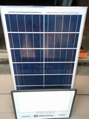 200 Watt LED Solar Flood Light