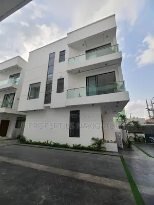 5bdrm Duplex in Lekki Phase 1 for sale
