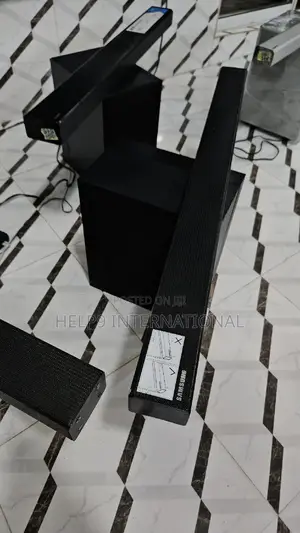 3D Samsung Soundbar H550 410w Subwoofer Dolby Digital 5.1 Ch