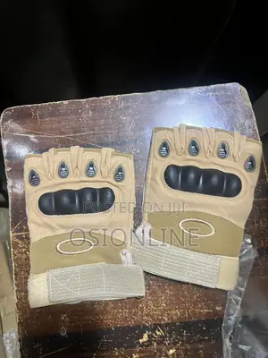Hand Gloves