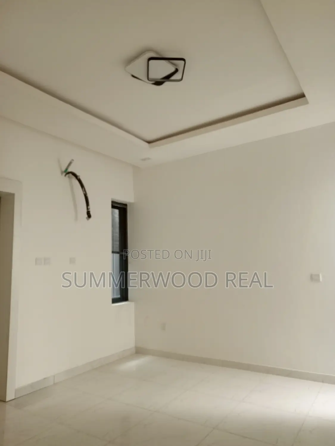 2bdrm Block of Flats in Lekki for sale