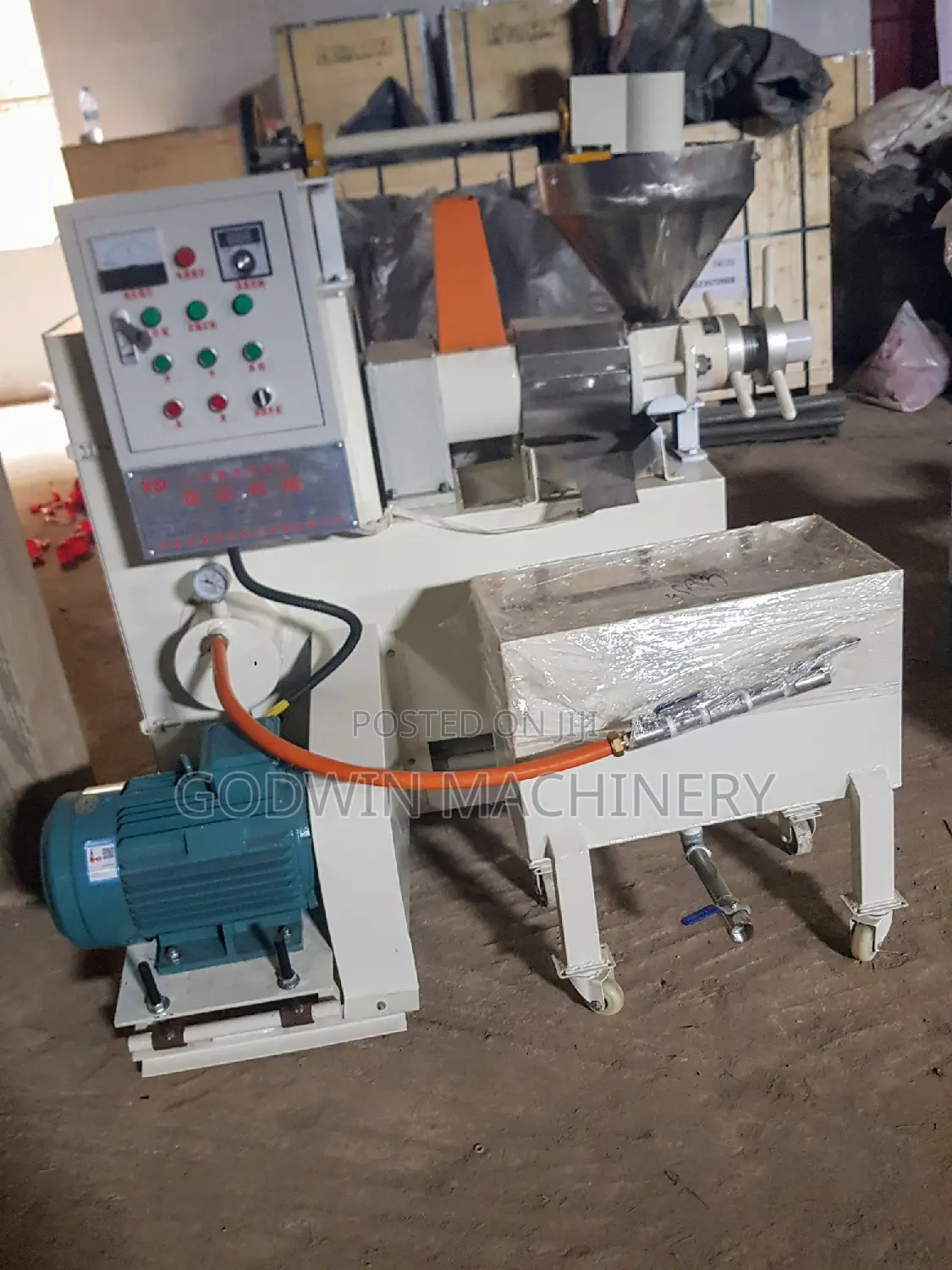 Bespoke Machine For Ground Nut & Soya Bean Oil Press