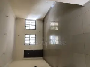 3bdrm Block of Flats in Private, Durumi for rent